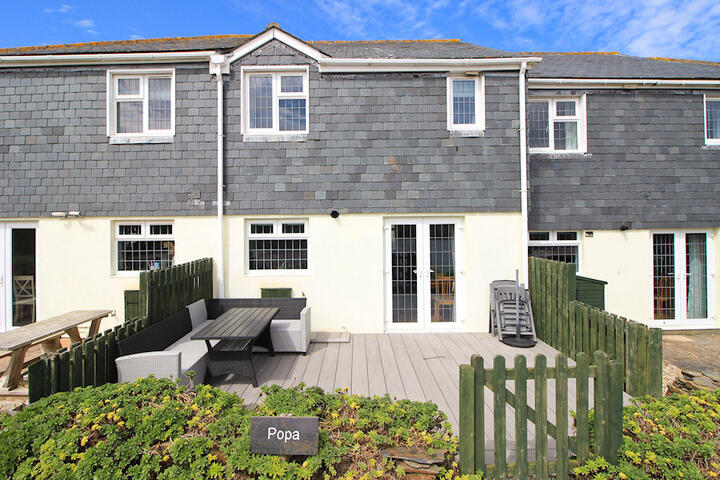 Outdoor Seating Area