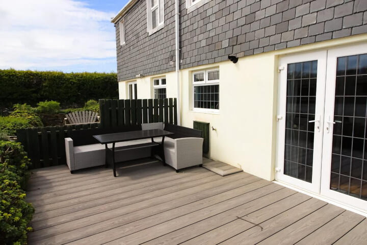 Outdoor Seating Area